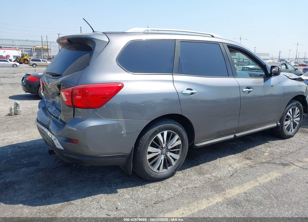 2017 NISSAN PATHFINDER VIN: 5N1DR2MN7HC903082