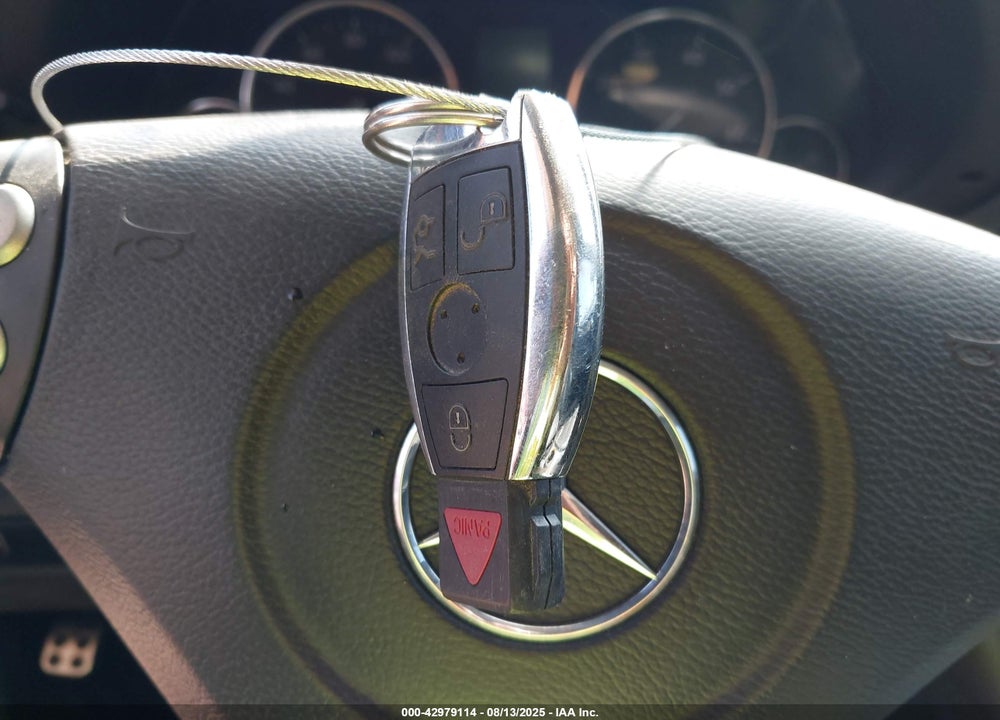 2006 MERCEDES-BENZ C 230 SPORT VIN: WDBRF52H66F736452