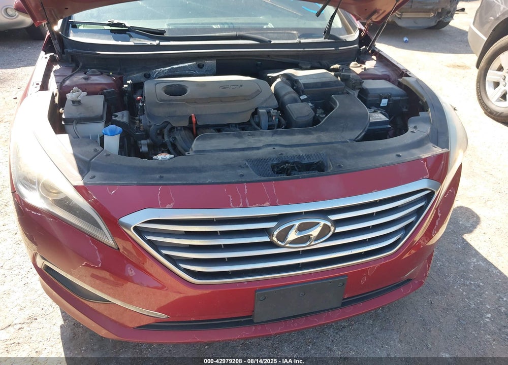 2015 HYUNDAI SONATA VIN: 5NPE24AF6FH241552