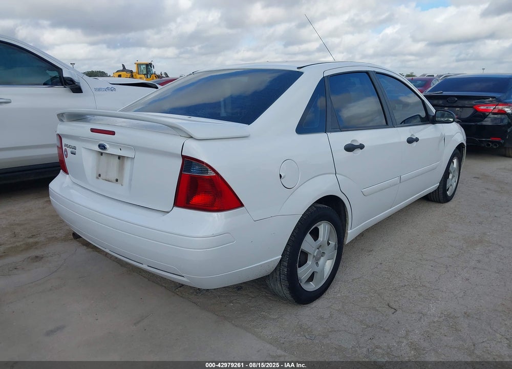 2007 FORD FOCUS S/SE/SES VIN: 1FAFP34N87W351460