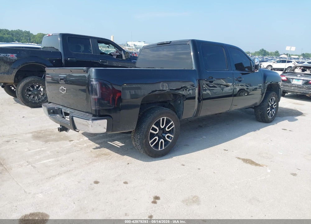 2011 CHEVROLET SILVERADO 1500 VIN: 3GCPKSE34BG381583