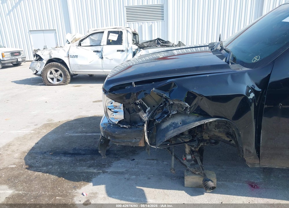 2011 CHEVROLET SILVERADO 1500 VIN: 3GCPKSE34BG381583