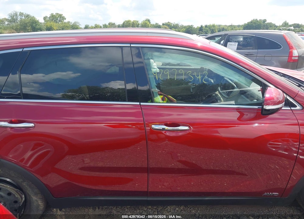 2019 KIA SORENTO VIN: 5XYPHDA58KG468435