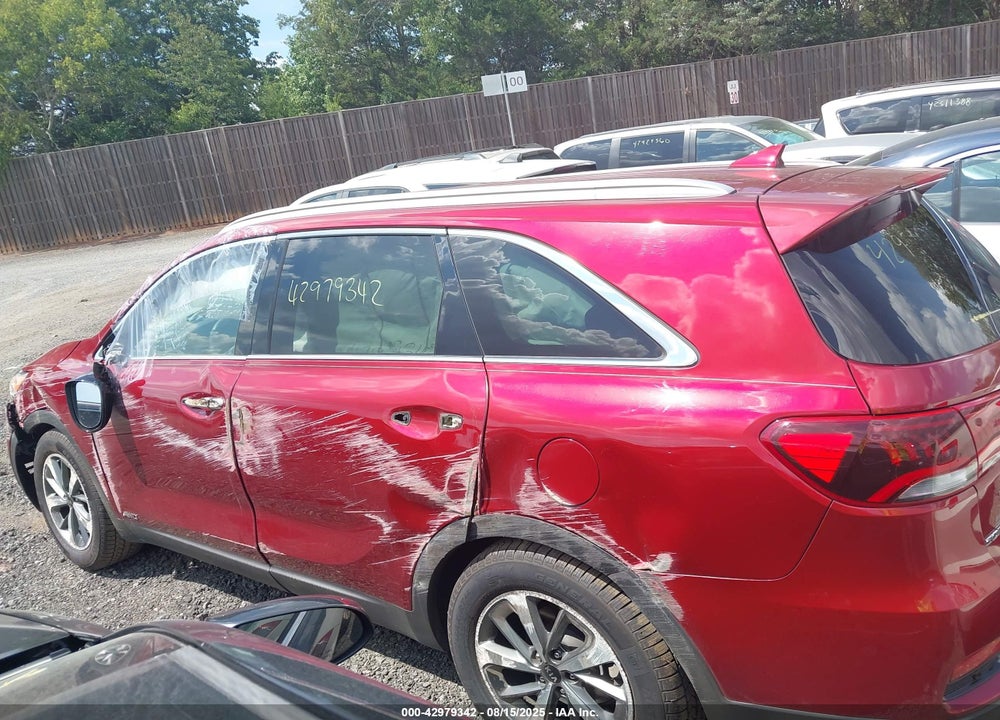 2019 KIA SORENTO VIN: 5XYPHDA58KG468435