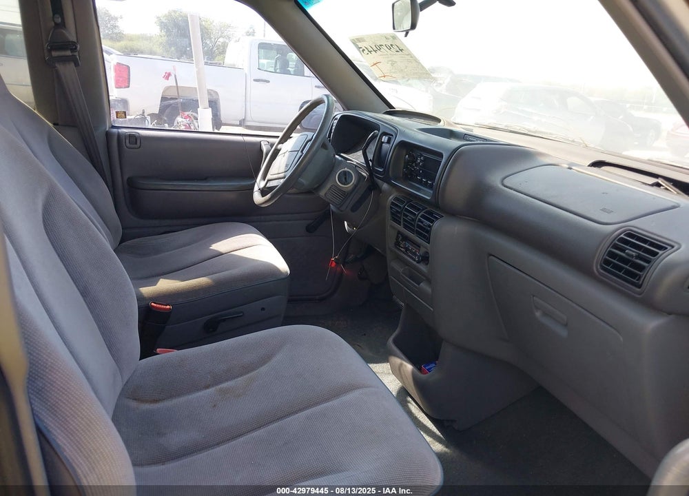 1995 DODGE CARAVAN VIN: 2B4GH25K3SR176270