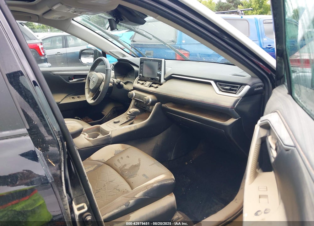 2021 TOYOTA RAV4 VIN: 2T3S1RFV1MW220147