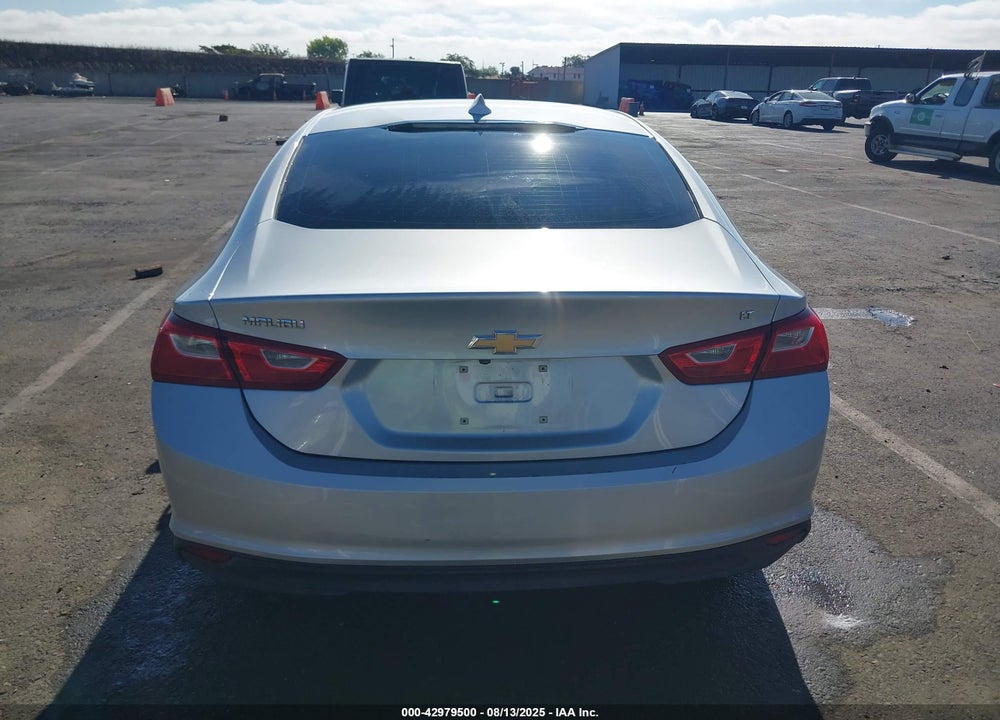 2018 CHEVROLET MALIBU LT VIN: 1G1ZD5ST8JF261965