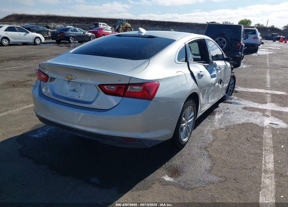 2018 CHEVROLET MALIBU LT VIN: 1G1ZD5ST8JF261965