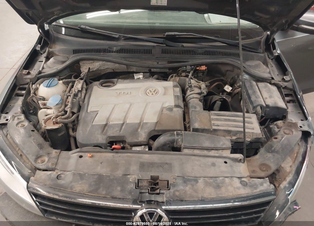 2011 VOLKSWAGEN JETTA VIN: 3VWLL7AJ1BM044770