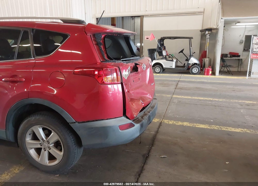 2013 TOYOTA RAV4 XLE VIN: 2T3WFREV4DW016642