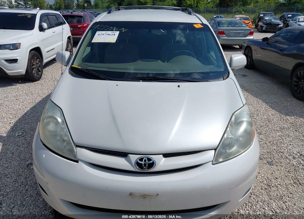 2008 TOYOTA SIENNA XLE VIN: 5TDZK22C48S200179