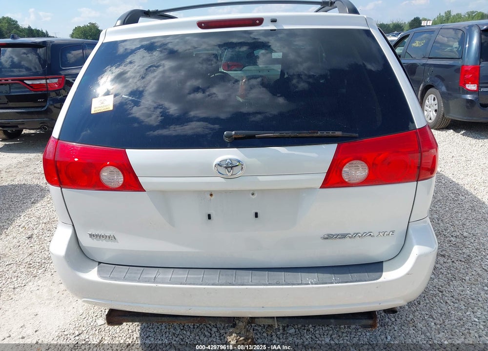 2008 TOYOTA SIENNA XLE VIN: 5TDZK22C48S200179