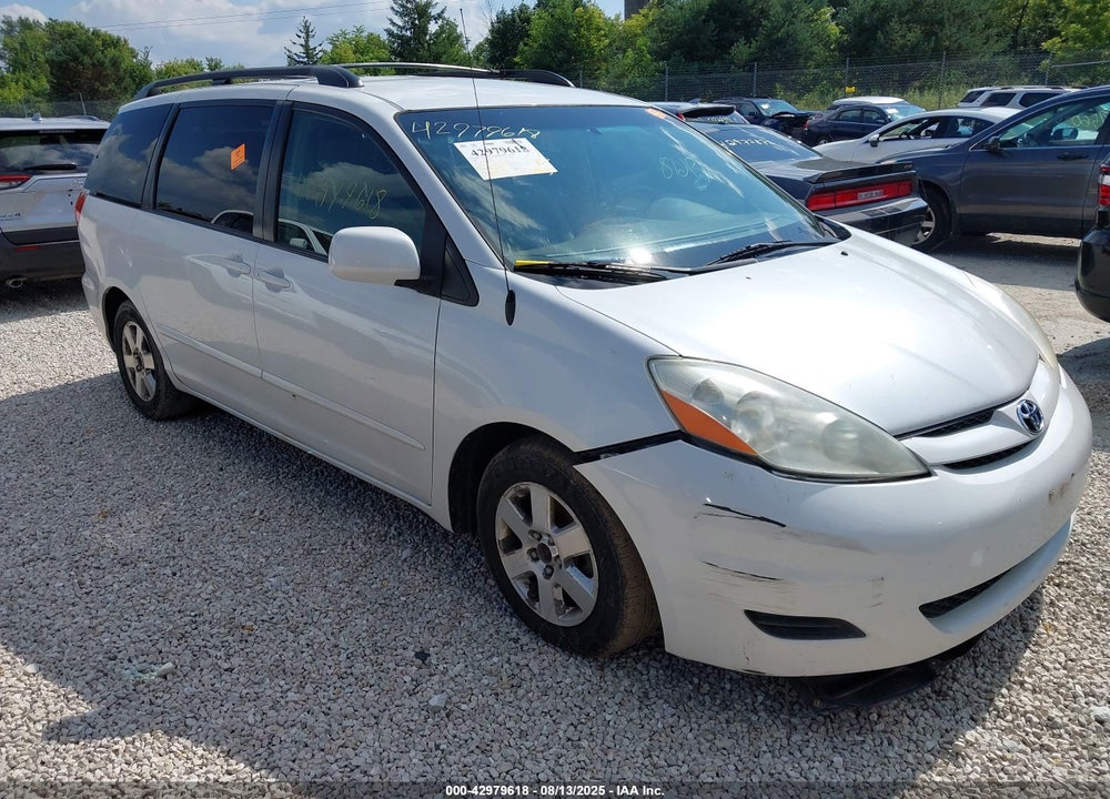 2008 TOYOTA SIENNA XLE VIN: 5TDZK22C48S200179