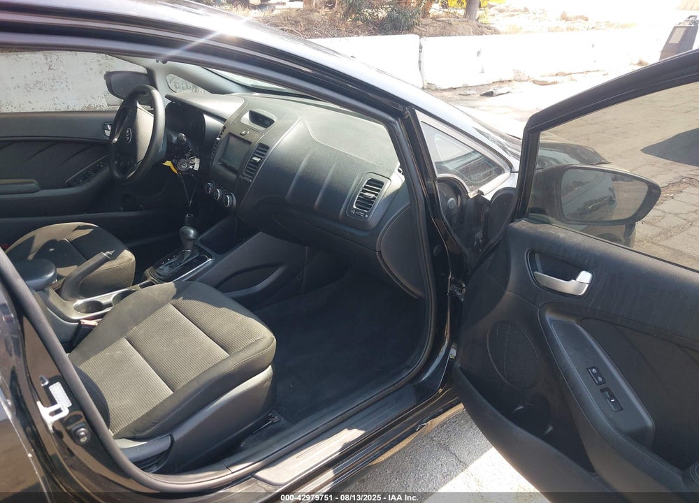 2017 KIA FORTE VIN: 3KPFK4A71HE059990