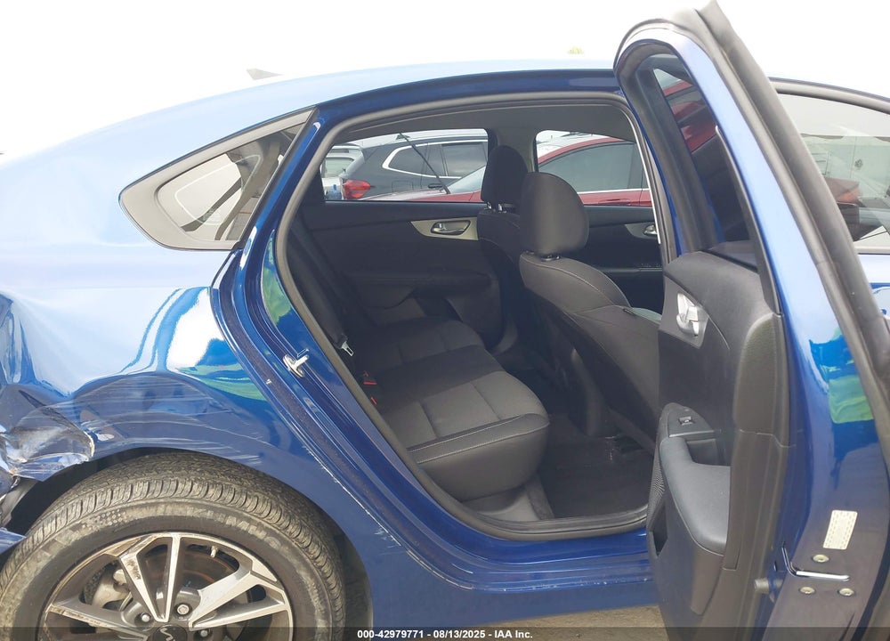 2023 KIA FORTE VIN: 3KPF24AD4PE622857
