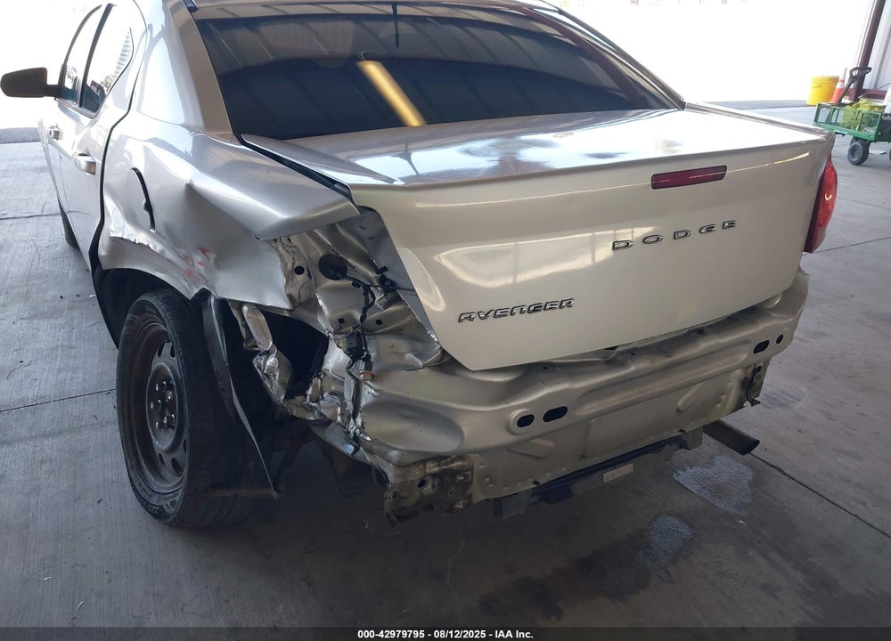 2011 DODGE AVENGER VIN: 1B3BD4FB7BN592016