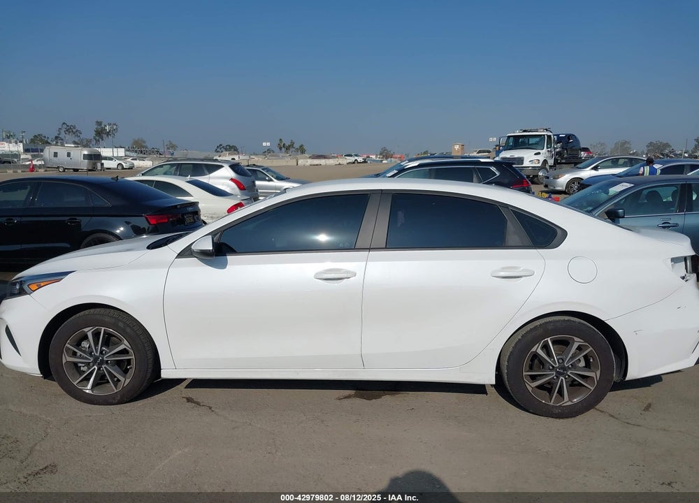 2024 KIA FORTE VIN: 3KPF24AD7RE837443