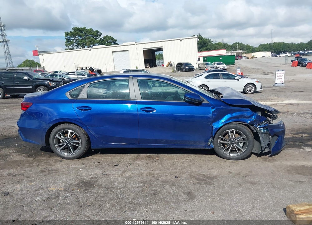 2023 KIA FORTE VIN: 3KPF24AD8PE596327
