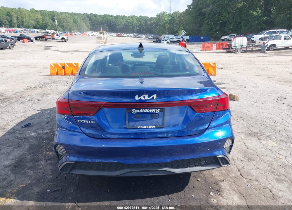 2023 KIA FORTE VIN: 3KPF24AD8PE596327