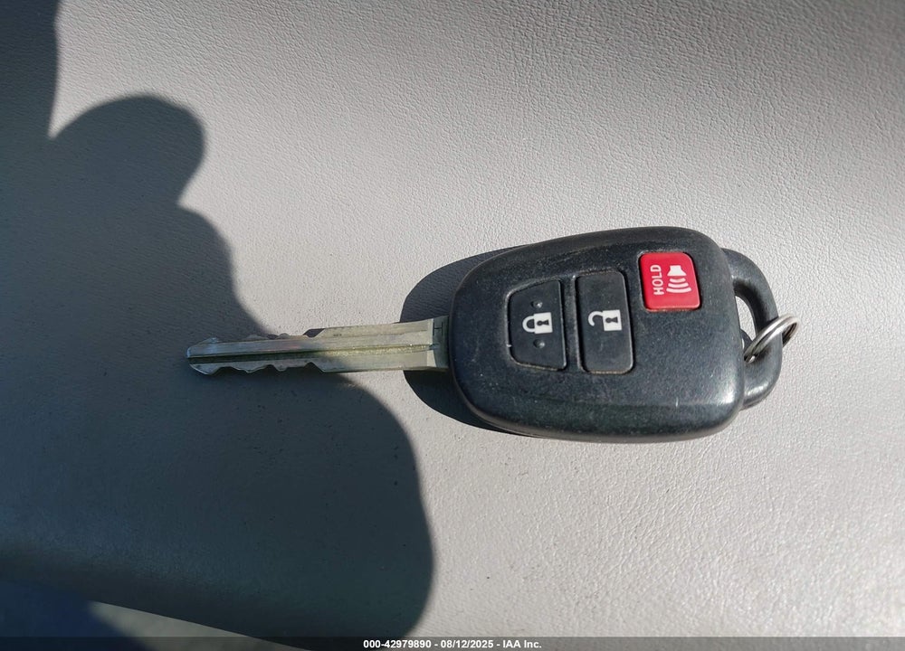 2018 TOYOTA RAV4 VIN: JTMWFREV1JJ179338