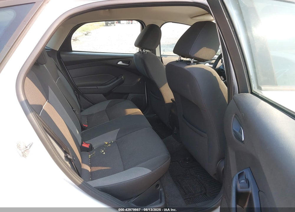2013 FORD FOCUS SE VIN: 1FADP3K22DL108272