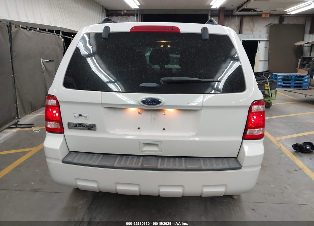 2011 FORD ESCAPE VIN: 1FMCU9D72BKA81924