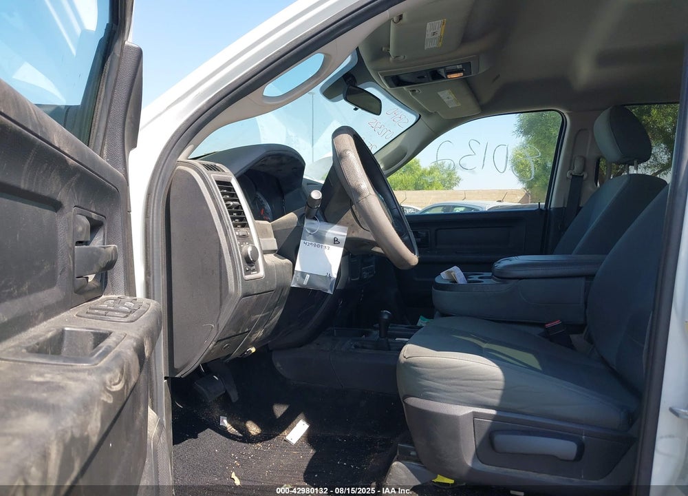 2017 RAM 2500 TRADESMAN 4X4 6'4 BOX VIN: 3C6UR5CL7HG639260