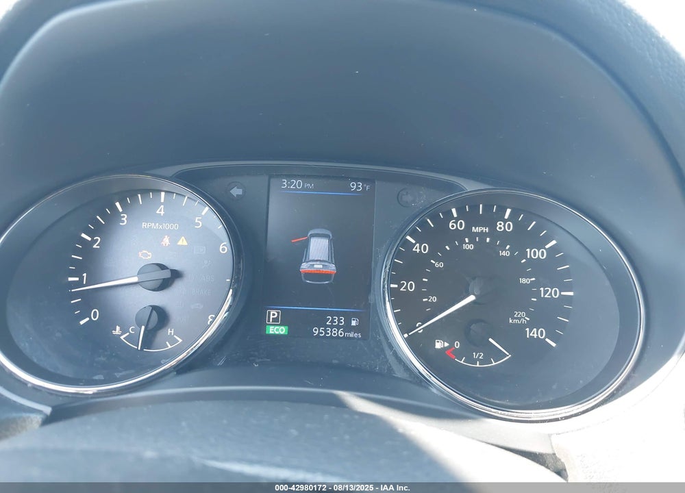2018 NISSAN ROGUE VIN: JN8AT2MV4JW311883