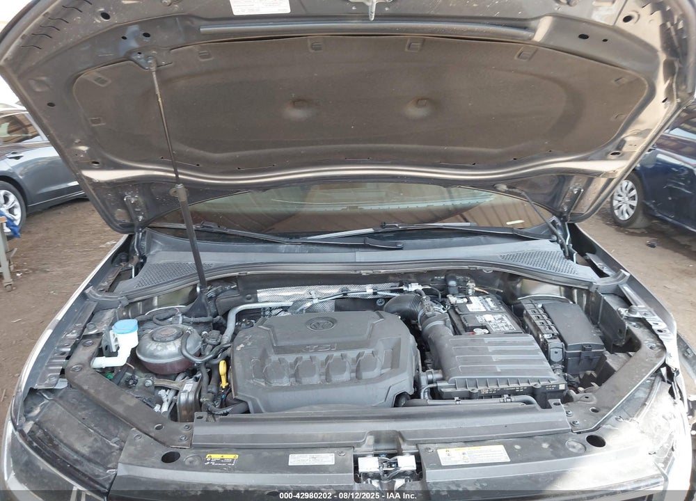 2020 VOLKSWAGEN TIGUAN VIN: 3VV1B7AX6LM150944