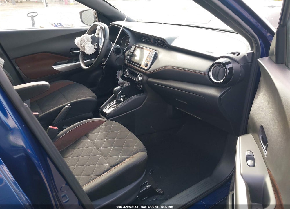 2019 NISSAN KICKS SR VIN: 3N1CP5CU6KL514366