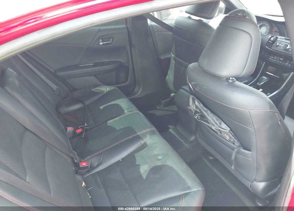 2017 HONDA ACCORD VIN: 1HGCR2F14HA289597