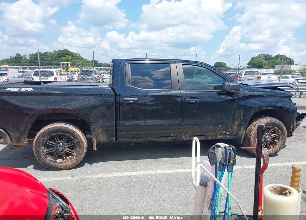 2021 CHEVROLET SILVERADO 1500 4WD SHORT BED CUSTOM VIN: 3GCPYBEK0MG370119