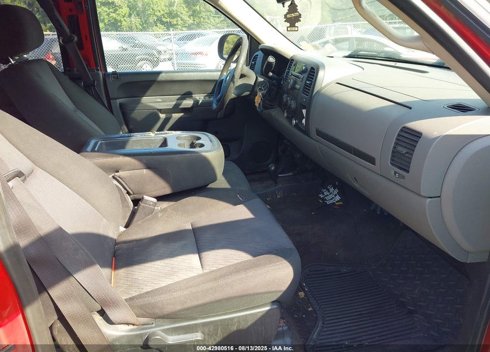2010 CHEVROLET SILVERADO 1500 VIN: 1GCSKREA9AZ136892