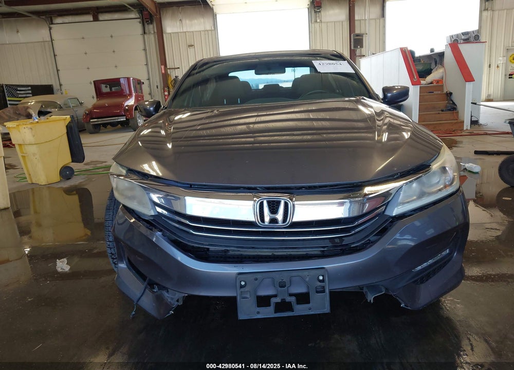 2017 HONDA ACCORD VIN: 1HGCR2F53HA073629