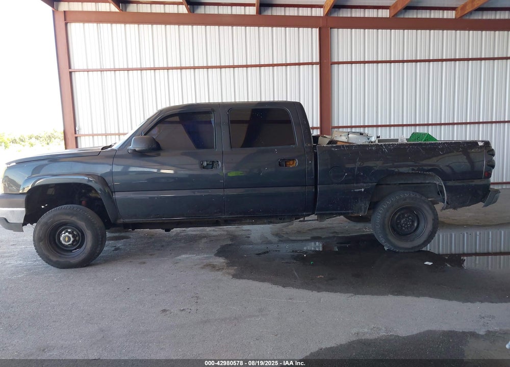 2004 CHEVROLET SILVERADO 2500HD LS VIN: 1GCHK23UX4F197236