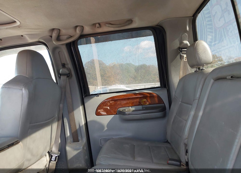 2004 FORD F-350 LARIAT/XL/XLT VIN: 1FTWW33P34ED49424