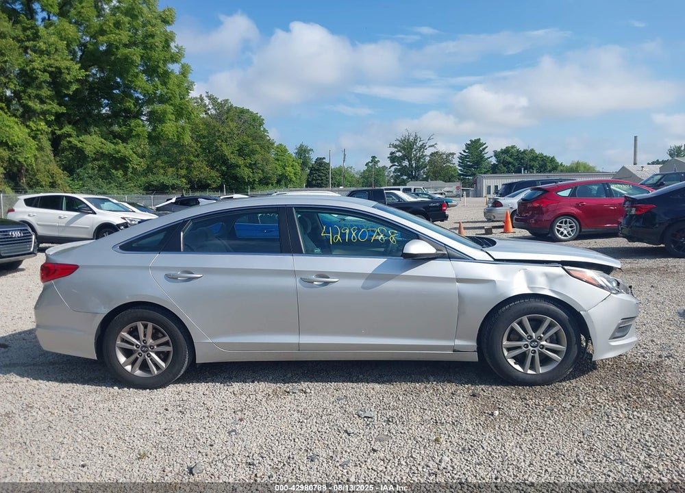 2015 HYUNDAI SONATA SE VIN: 5NPE24AF6FH019223