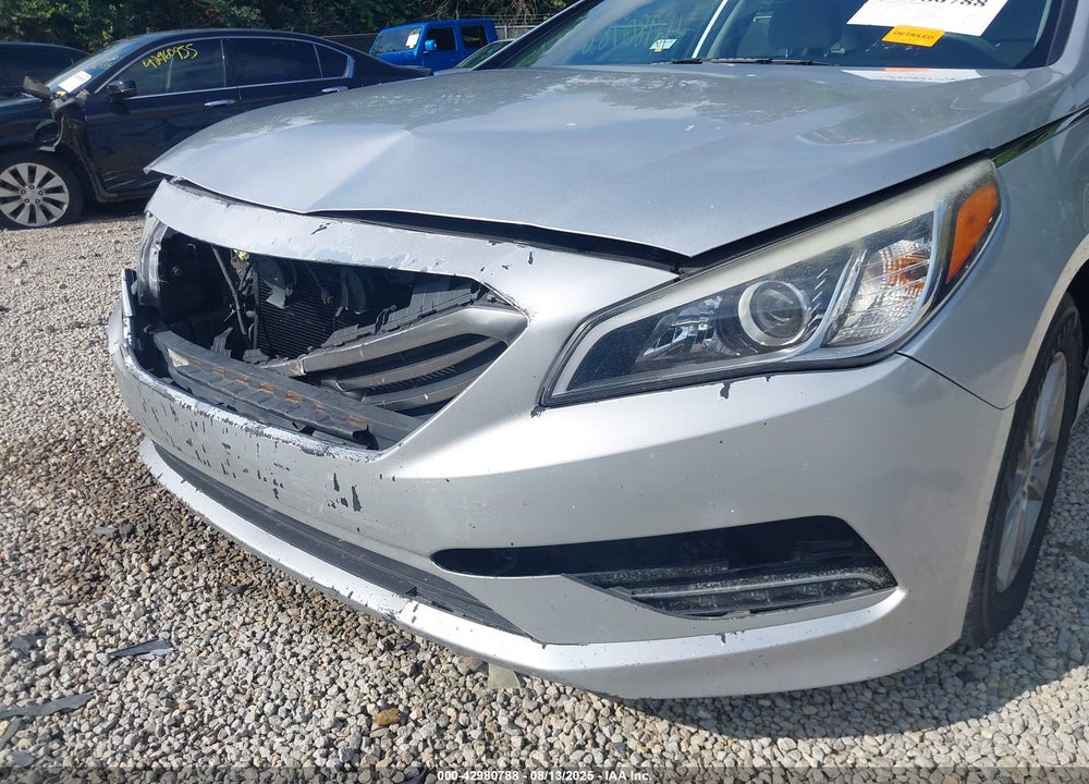 2015 HYUNDAI SONATA SE VIN: 5NPE24AF6FH019223