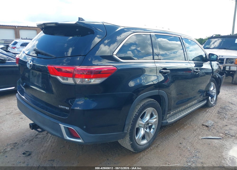 2017 TOYOTA HIGHLANDER LIMITED VIN: 5TDYZRFH6HS228670
