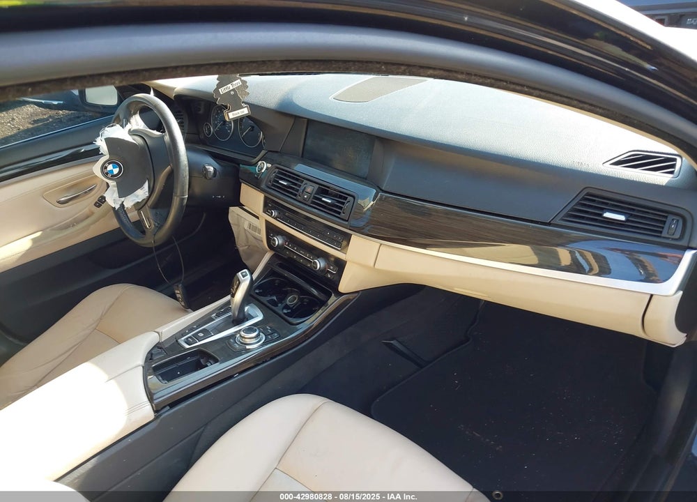 2013 BMW 5 SERIES VIN: WBAXH5C53DD111732