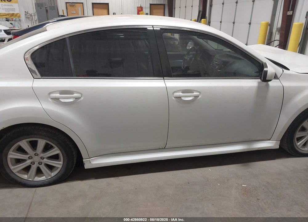 2011 SUBARU LEGACY 2.5I PREMIUM VIN: 4S3BMCC60B3237961