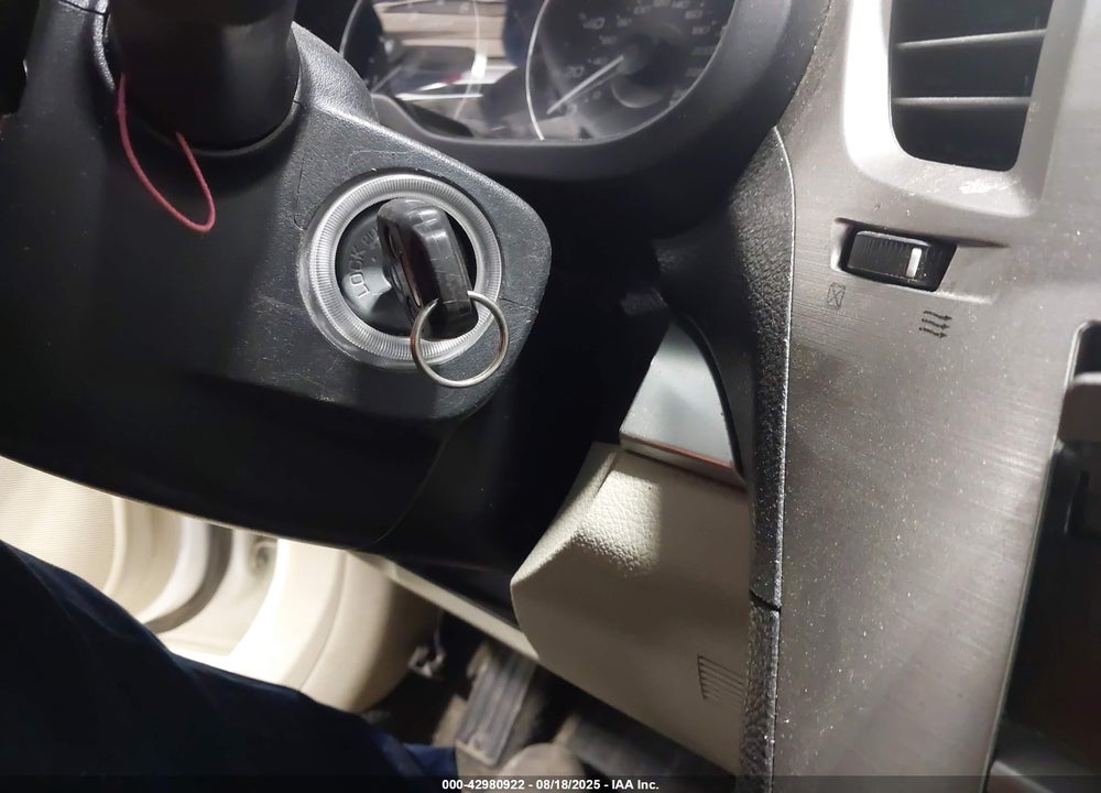 2011 SUBARU LEGACY 2.5I PREMIUM VIN: 4S3BMCC60B3237961