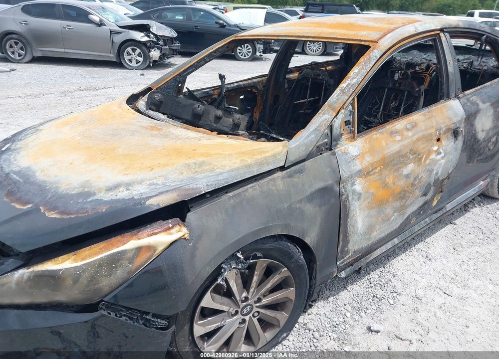 2016 HYUNDAI SONATA VIN: 5NPE34AF1GH260489