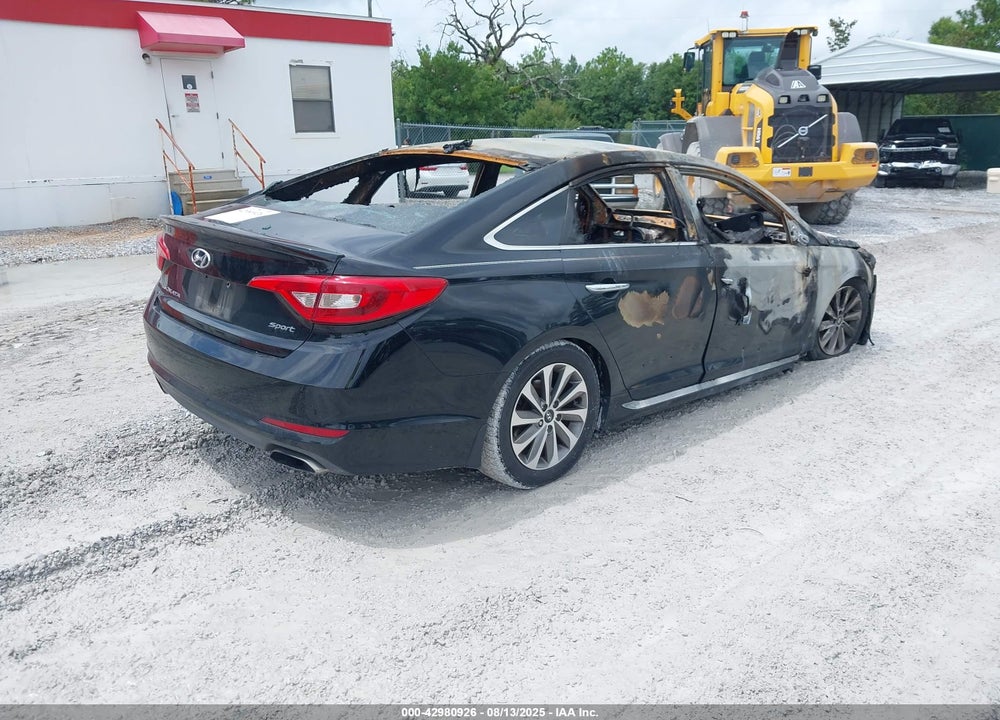 2016 HYUNDAI SONATA VIN: 5NPE34AF1GH260489
