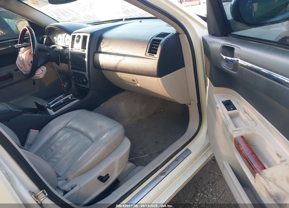2006 CHRYSLER 300C VIN: 2C3LA63H66H258031
