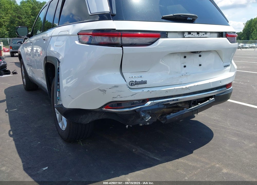 2023 JEEP GRAND CHEROKEE VIN: 1C4RJHBGXPC518896