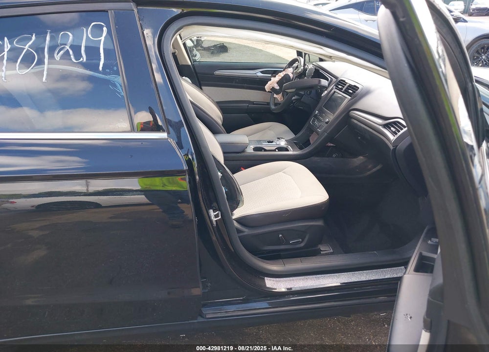 2019 FORD FUSION VIN: 3FA6P0HDXKR247810