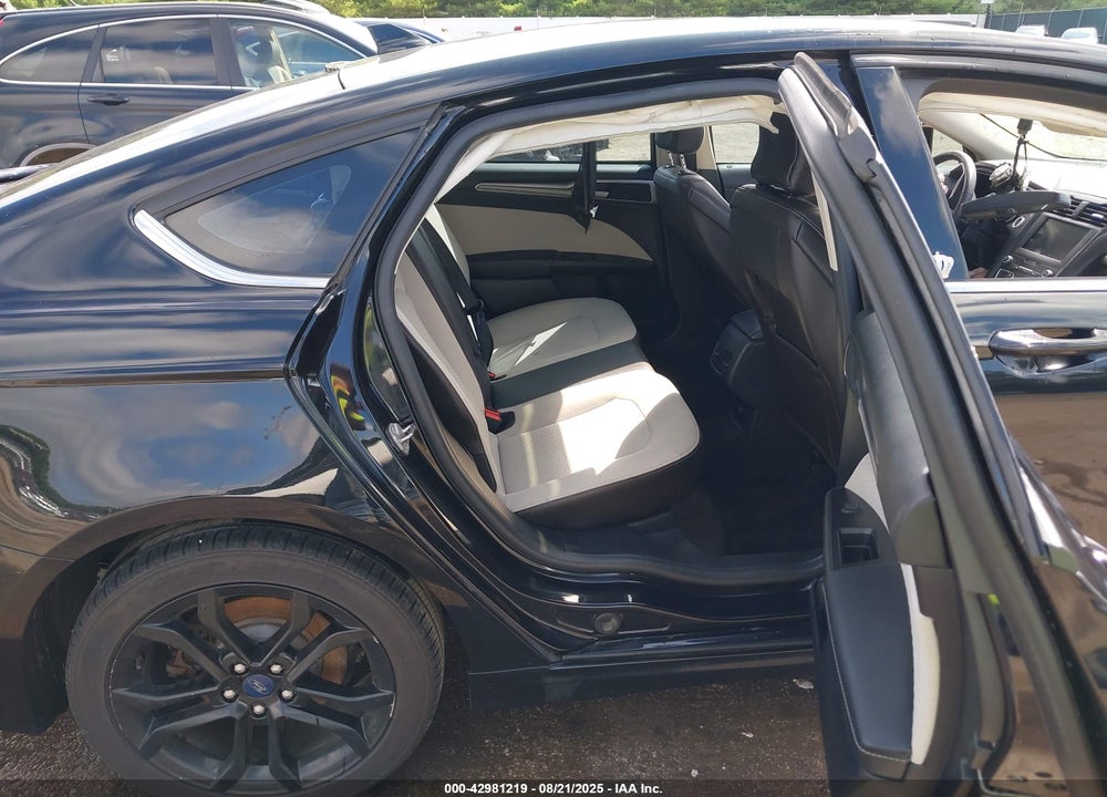 2019 FORD FUSION VIN: 3FA6P0HDXKR247810