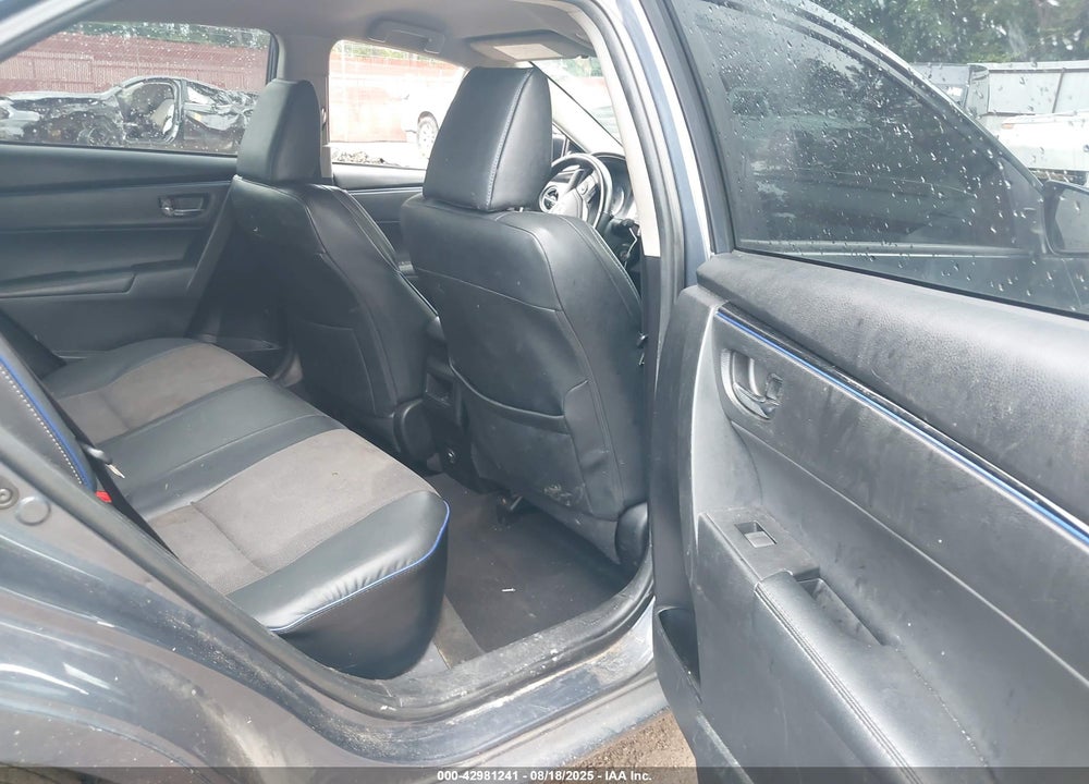 2018 TOYOTA COROLLA SE VIN: 5YFBURHE6JP764413