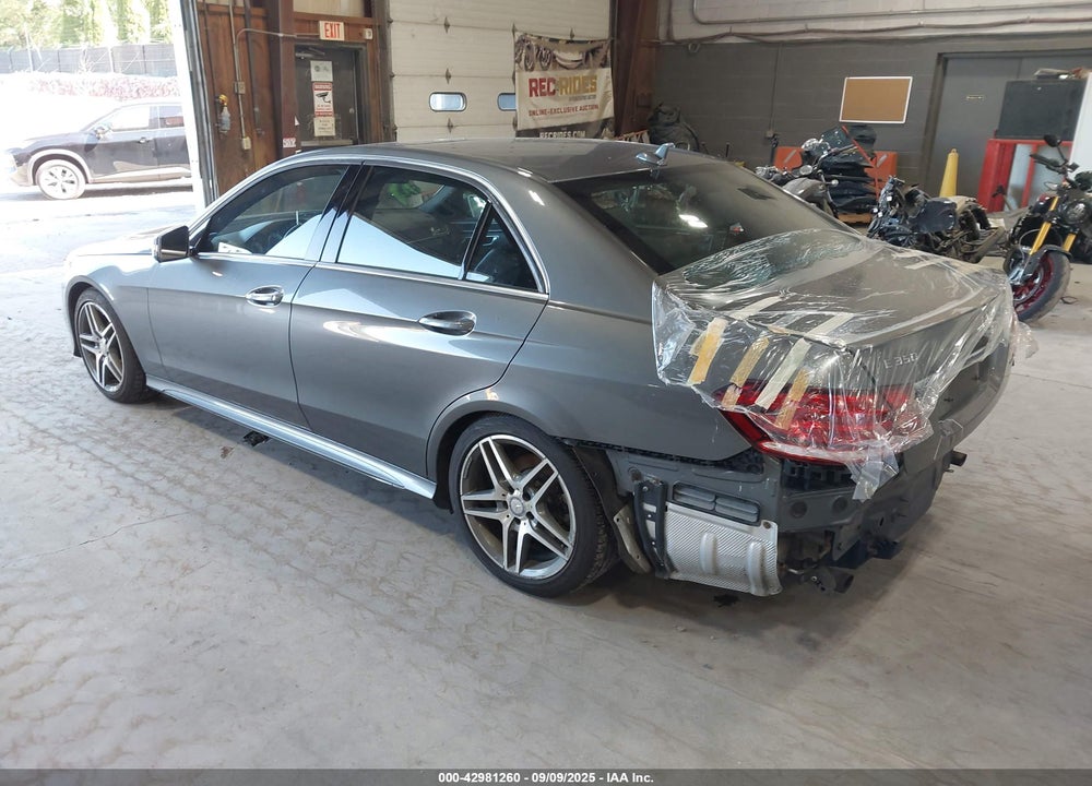 2016 MERCEDES-BENZ E-CLASS VIN: WDDHF8JB0GB238175